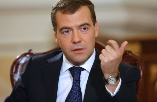 Медведев: Новое правительство создано и дееспособно