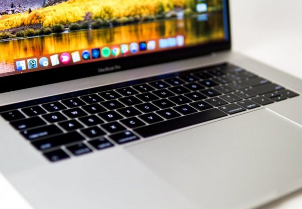 Клиенты Apple массово жалуются на клавиатуру MacBook Pro