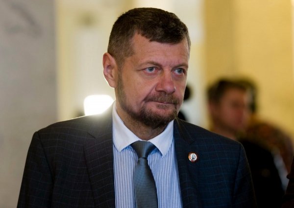 Депутат Верховной рады угрожает разрушить Крымский мост