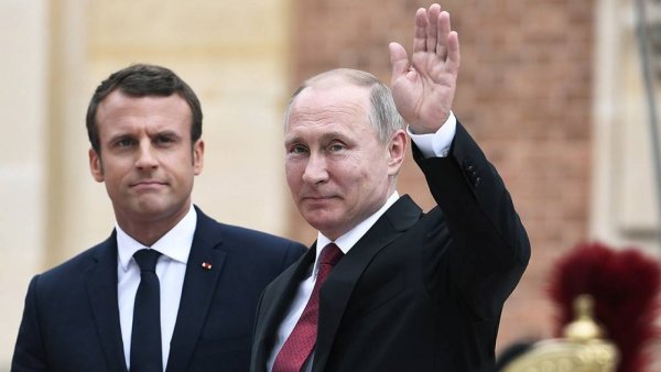 Путин сообщил, что вопреки сложностям, отношения России и Франции развиваются