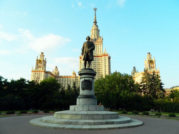 Площадь в центре Москвы удостоится имени архитектора Осипа Бове
