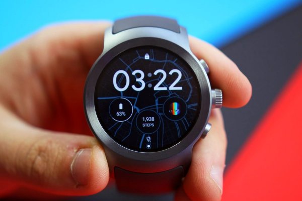 Эксперты: В «умные» часы Samsung вернется операционная система от Google