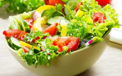 Из каких продуктов не стоит готовить салат желающим похудеть