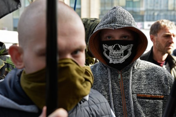 Украинские радикалы вновь устроили скандал из-за русского языка