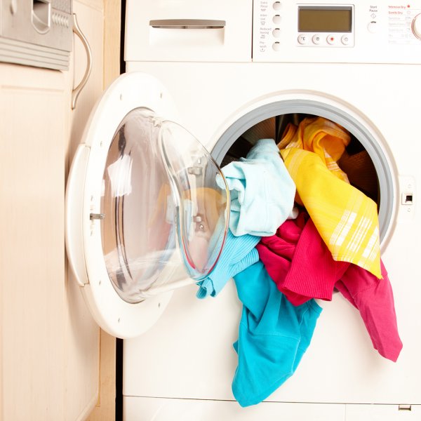 Эксперты разобрались, почему стиральная машина пожирает носки