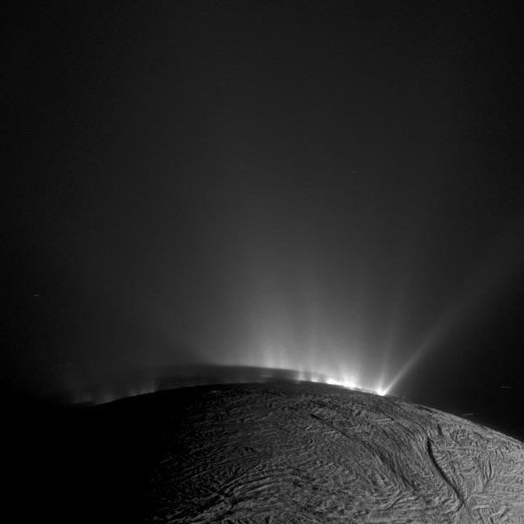 Луна Сатурна  Энцелад пригодна для жизни - ESA