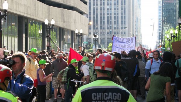 В Чикаго из-за убитого полицейскими человека организовали акцию протеста