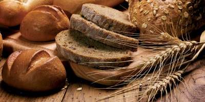 Медики рассказали, почему необходимо есть хлеб
