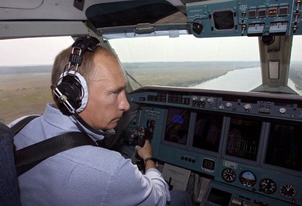 Эстония берет деньги «из воздуха», распространяя слухи о «вторжении Путина»