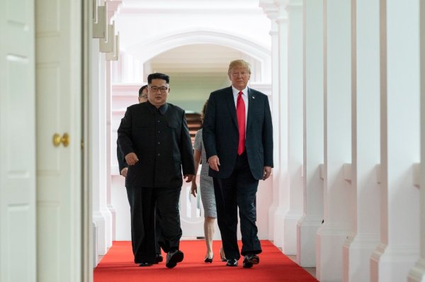 Трамп отблагодарил Ким Чен Ына за возврат останков американских солдат