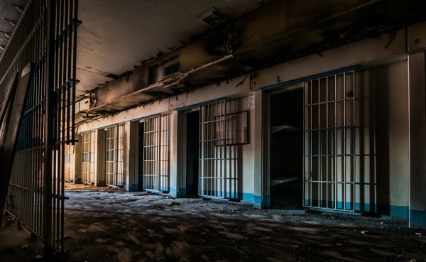 Тюрьма с виселицей и привидениями выставлена на продажу в Пенсильвании