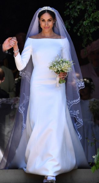 На зависть Кейт Миддлтон: Свадебное платье Меган Маркл станет украшением королевской выставки