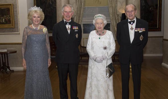 Британцы не хотят, чтобы после коронации принца Чарльза его жена стала королевой