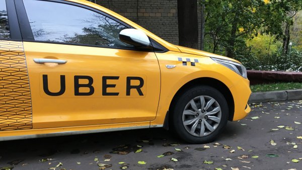 Суд запретил использовать в Брюсселе сервис Uber