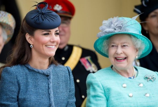 Кейт Миддлтон впервые за 7 лет будет сопровождать королеву Елизавету